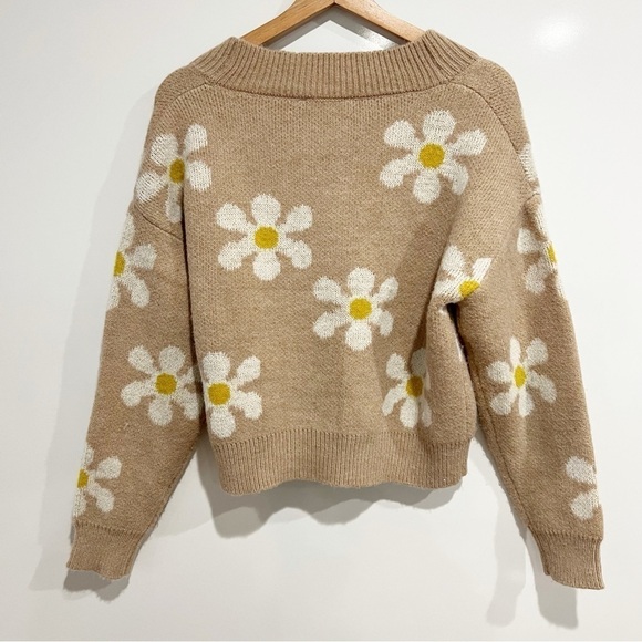 Nordstrom Industry Floral Cardigan Sweater - Picture 3 of 9